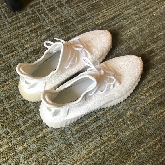 Yeezy 350 boost V2 - Picture 2 of 4
